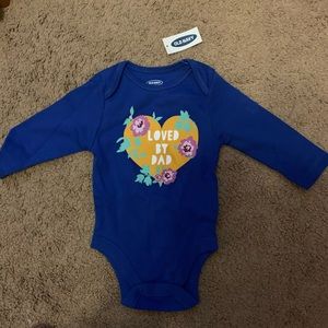 Lot of 4 onesies & one vest - girls